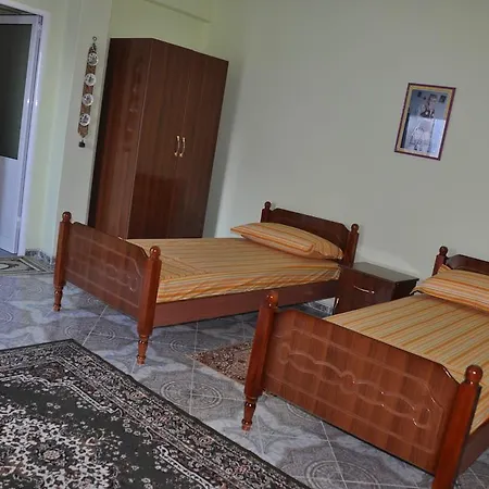 Elena Guest house *