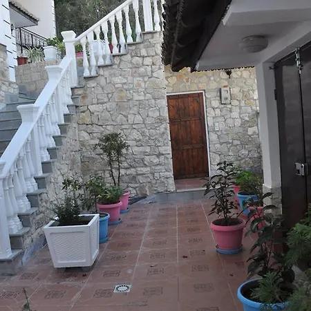 Guest house Elena